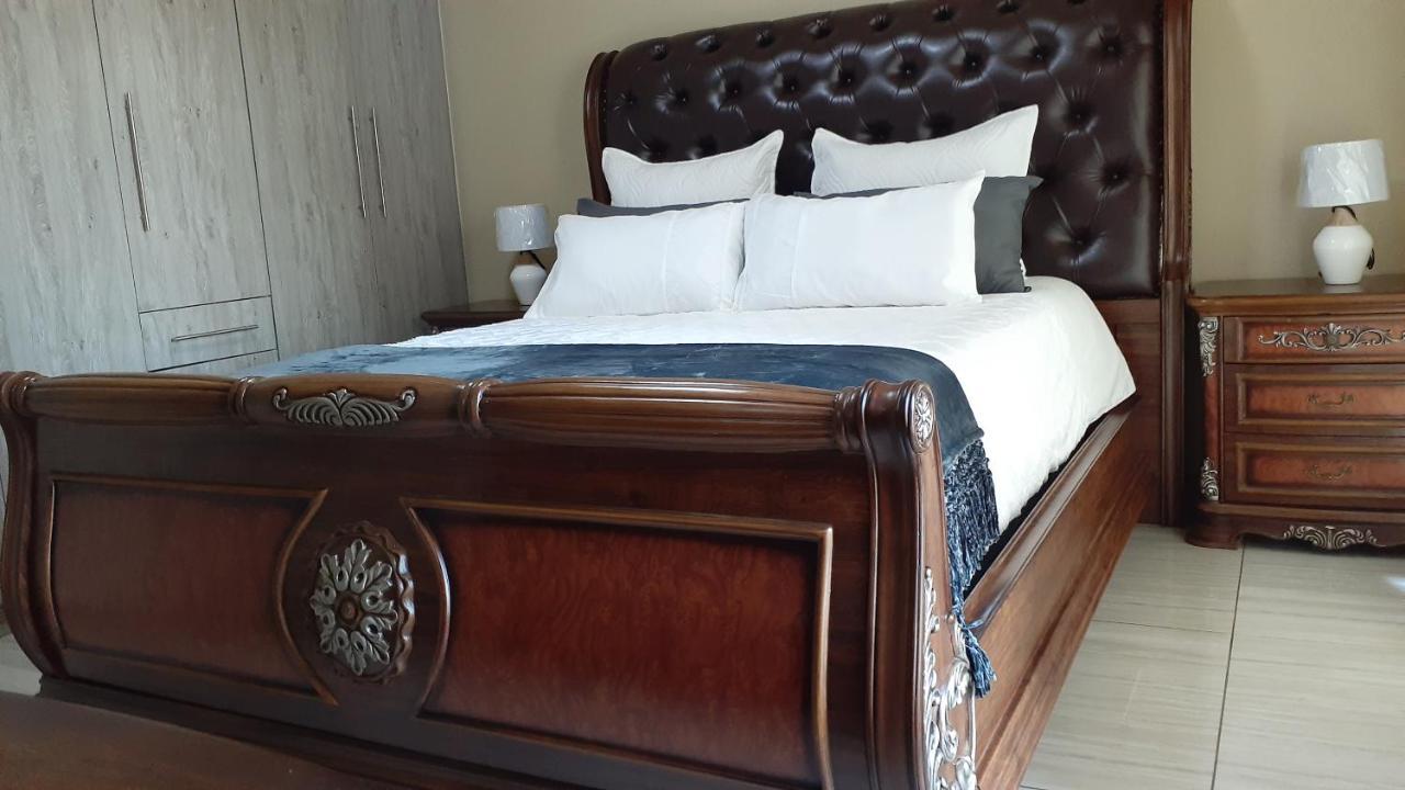 Angelocean Guest House Witbank Bagian luar foto