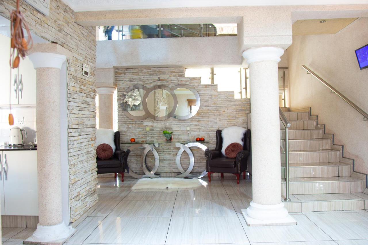 Angelocean Guest House Witbank Bagian luar foto