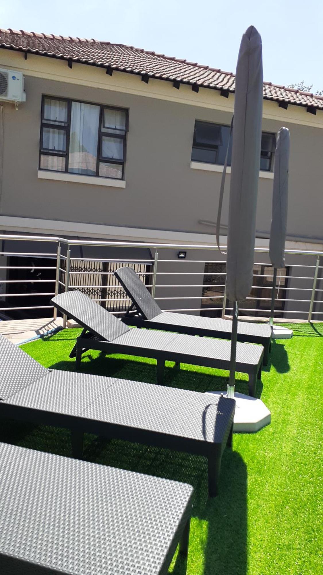Angelocean Guest House Witbank Bagian luar foto