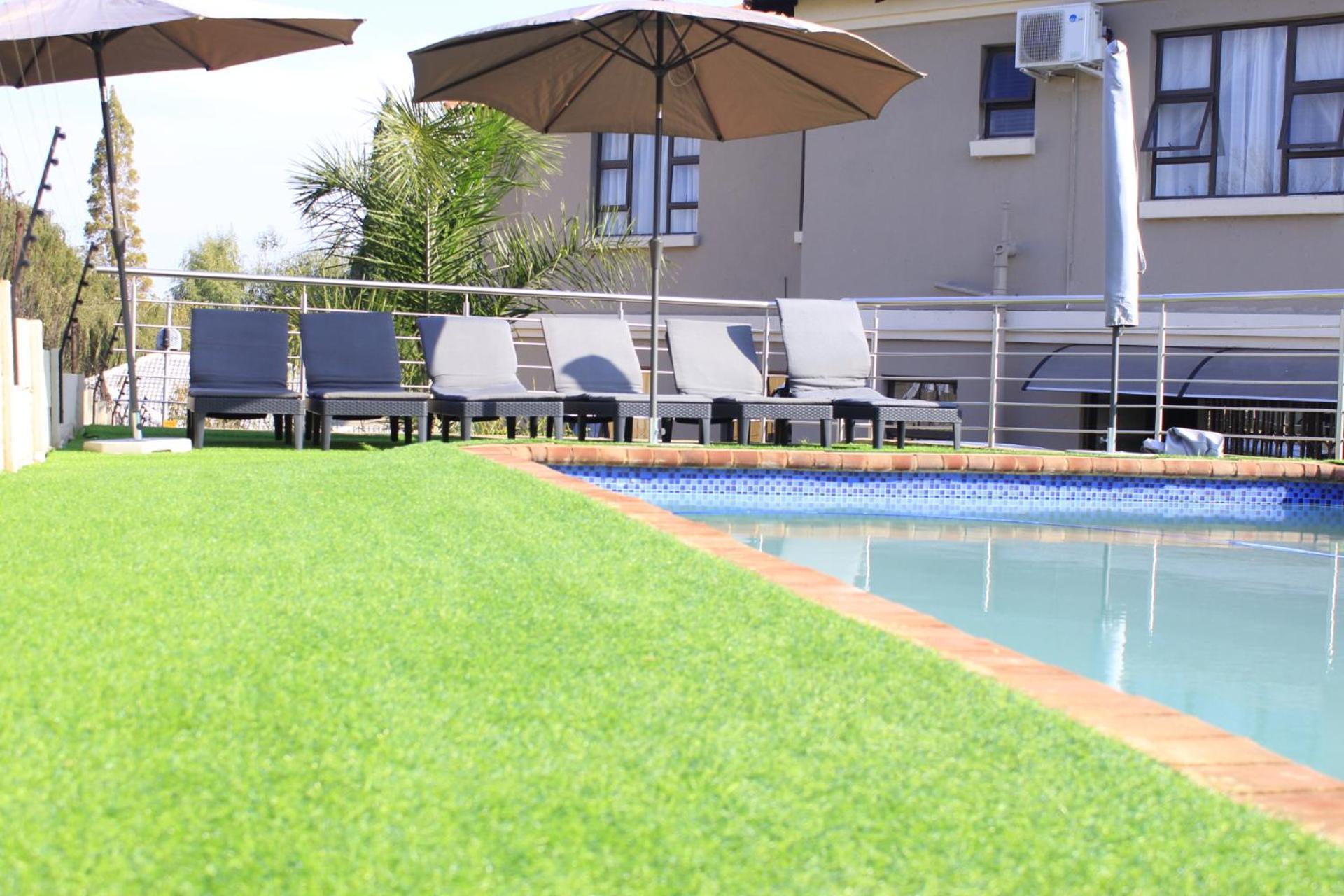 Angelocean Guest House Witbank Bagian luar foto